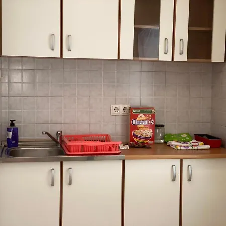 Studio Apartment Chamomile דירה